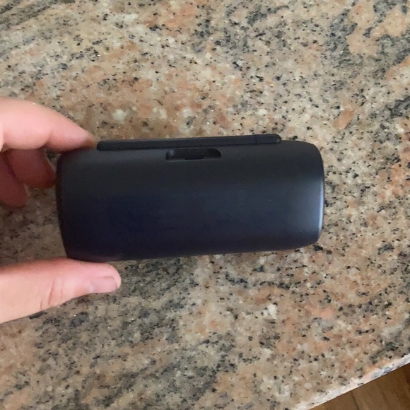 Bose soundsport wireless earbuds charging case - Picture 5 of 7